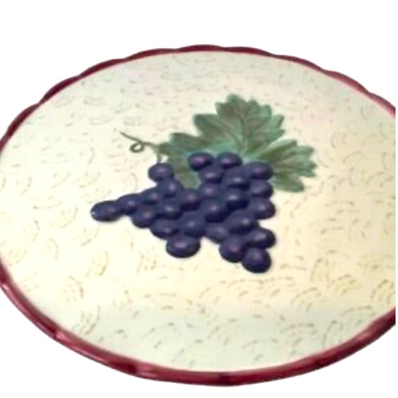 Napa Valley by Noble Excellence Embossed Fruit- Covered Pedestal Cake Stand - Picture 4 of 6
